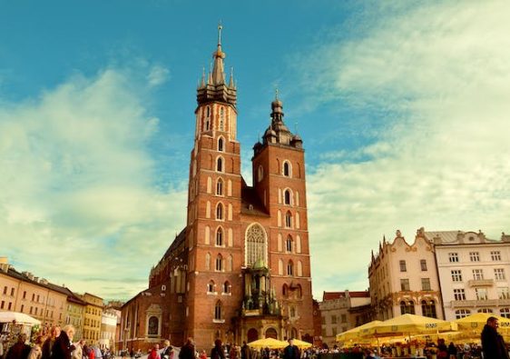 Fascynujący Kraków: Wycieczka Szkolna z Perspektywy Edukacyjnej