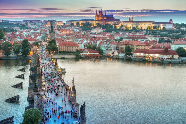 Wycieczka szkolna do Pragi 3 dni – jak zorganizować wartościowy wyjazd z Krakowa?
